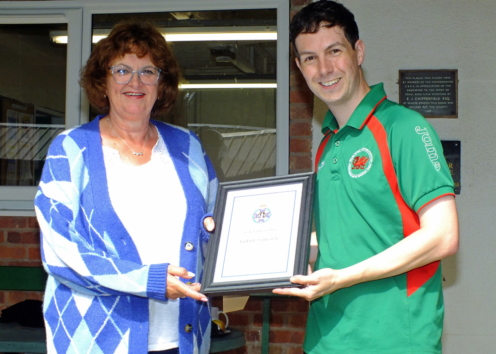 Photograph shows Richard Hemingway (pictured right) presenting the NSRA Special Award to SSRA Treasurer - Judith Simcock (pictured left).